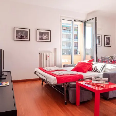 Apartment Bright One-bedroom With Terrace In